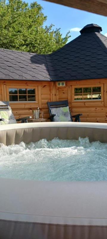 Insolite Kota Avec Spa Et Demi Bt De Champagne Offerte Ruch Dış mekan fotoğraf